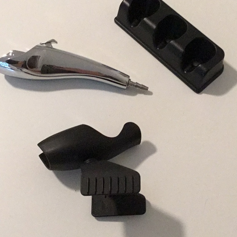 Temptu AirPod Attatchments - Picture 2 of 5
